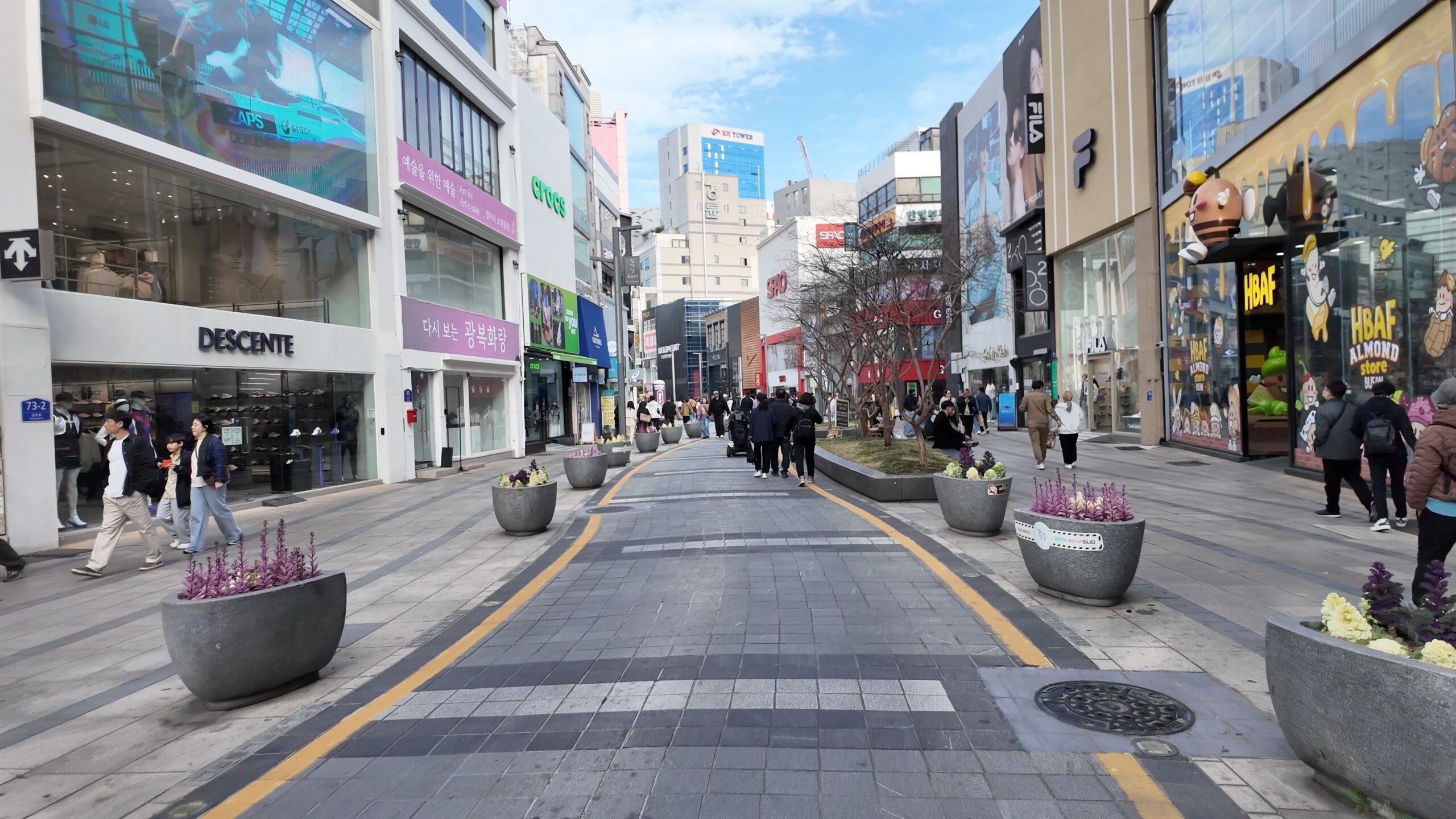 光復路ファッションストリートの街並み