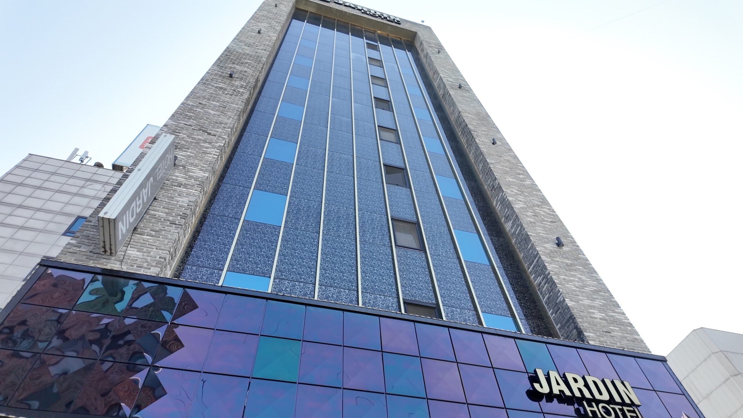 宿泊したYeongdeungpo Jardin Hotelの外観