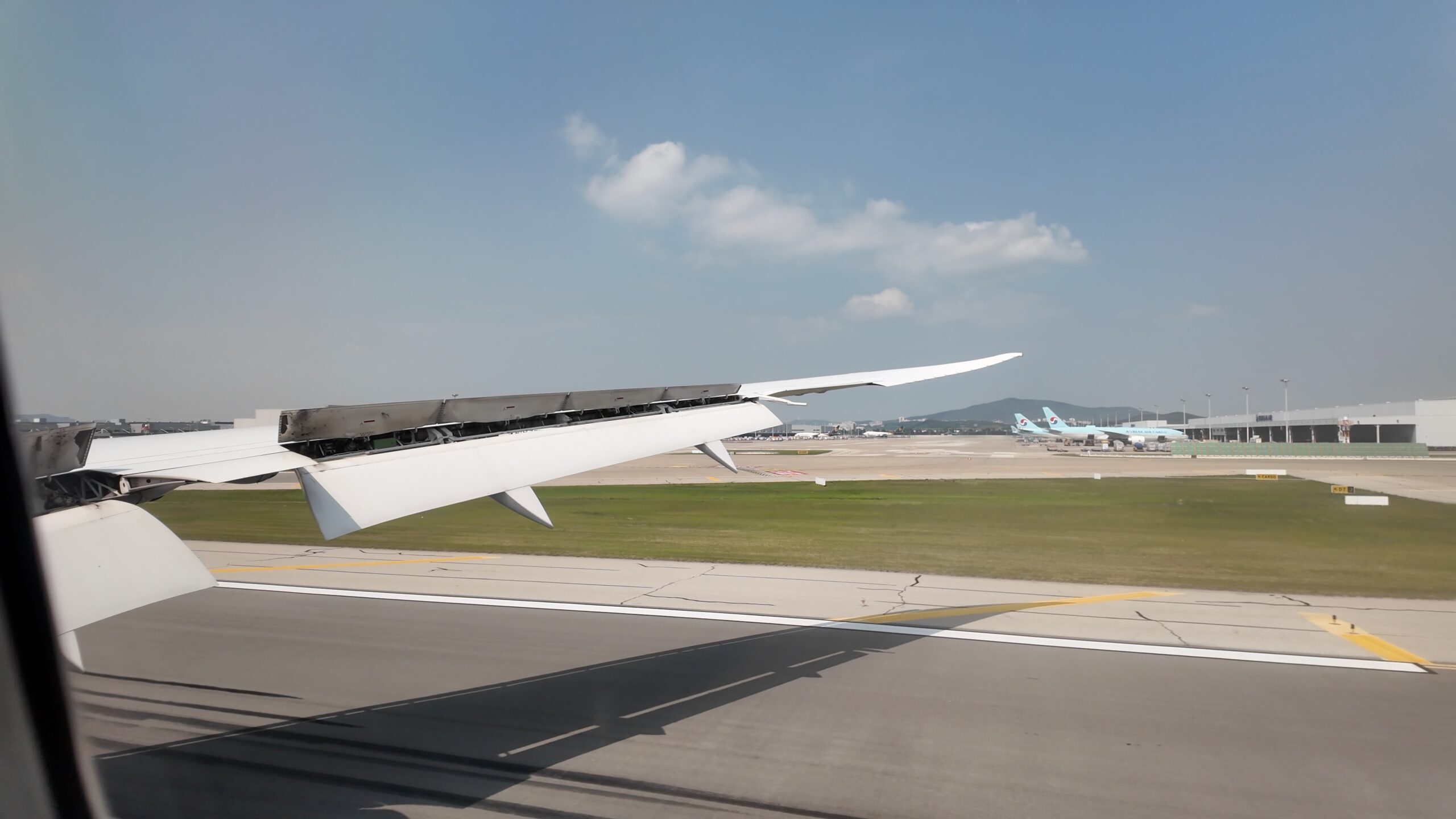 仁川国際空港への着陸の瞬間